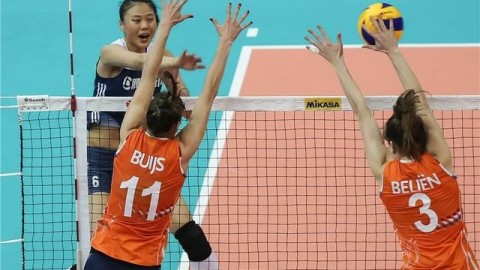 中国女排1-3惜败美国无缘总决赛决赛